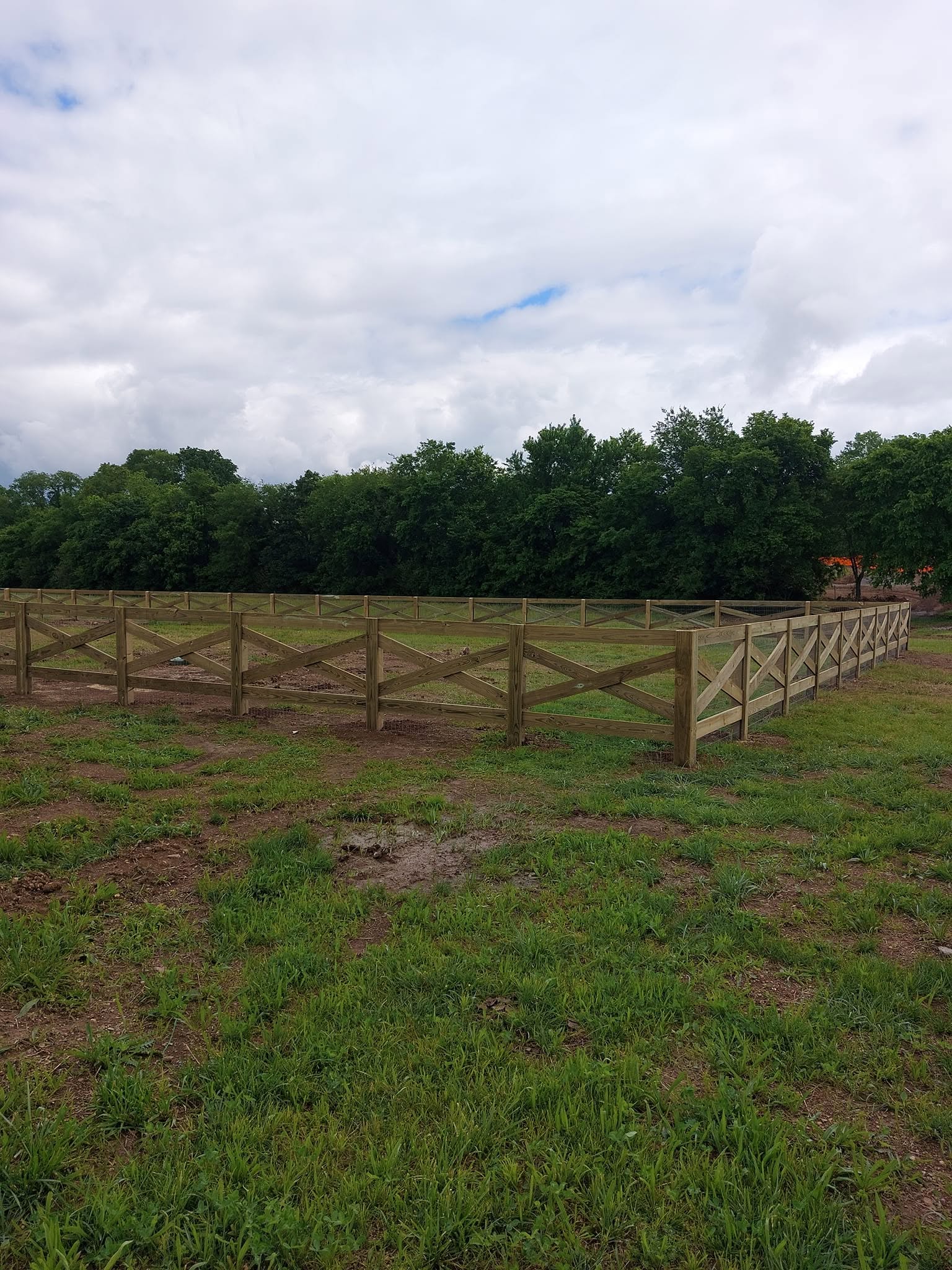 Fence built by Precision Fence Company in Columbia, Tennessee